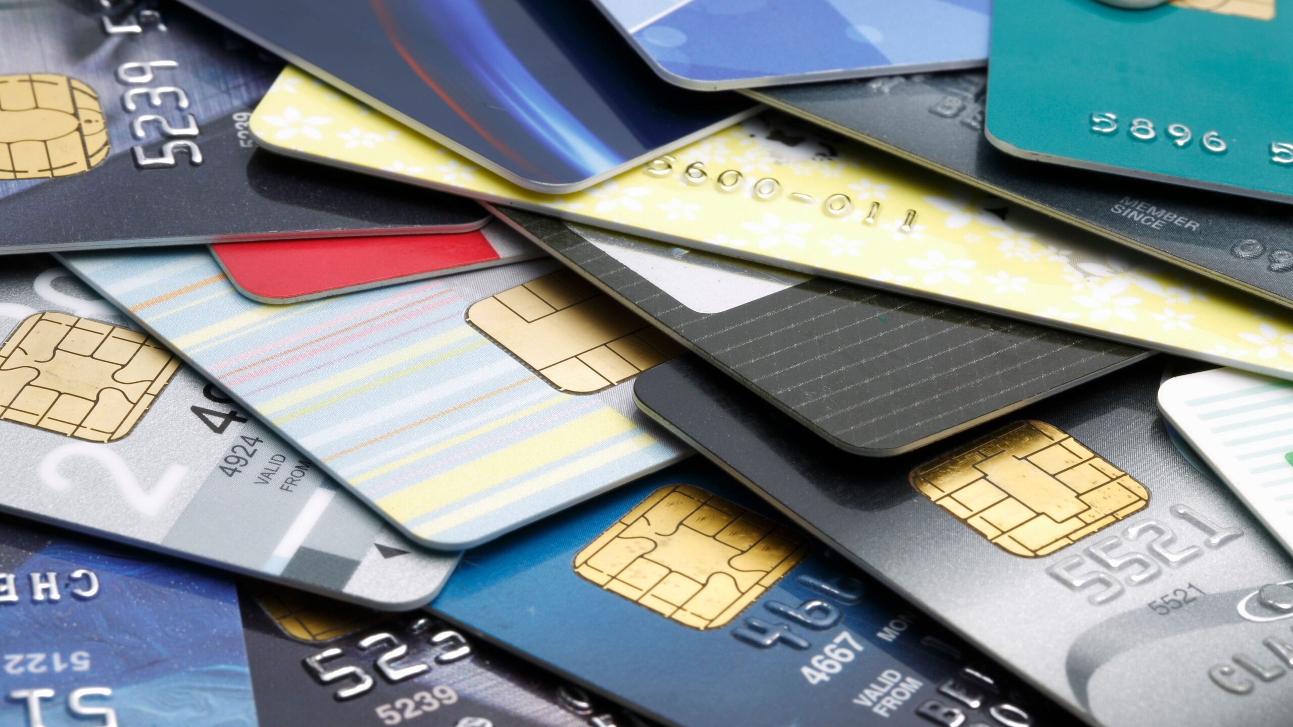 Strategic Use of Credit Cards in Big Families: Unlocking the Power of Points